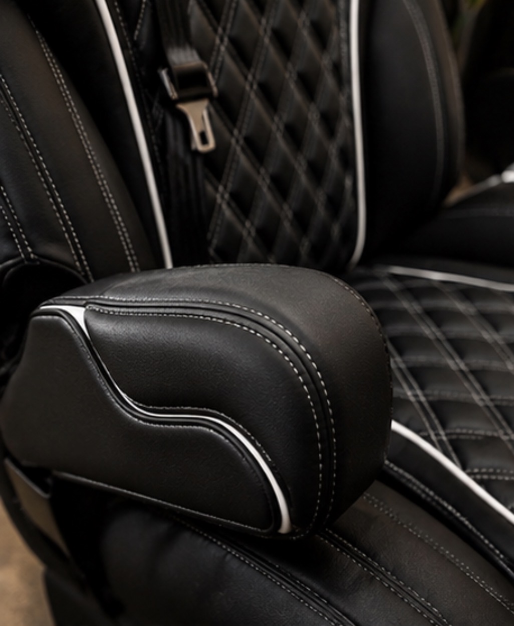 Armrest Seams